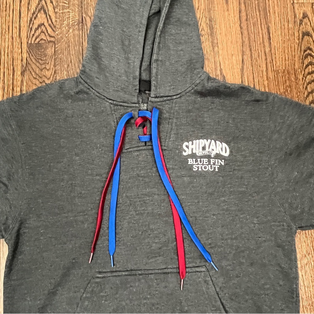 Portland Maine Shipyard Ale Men's Hoodie Sweatshirt Grey Blue Fin Stout Medium